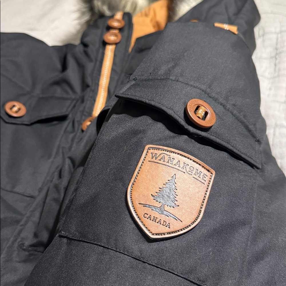 Wanakome Black and Tan Parka with Faux Fur Trim - Picture 4 of 4